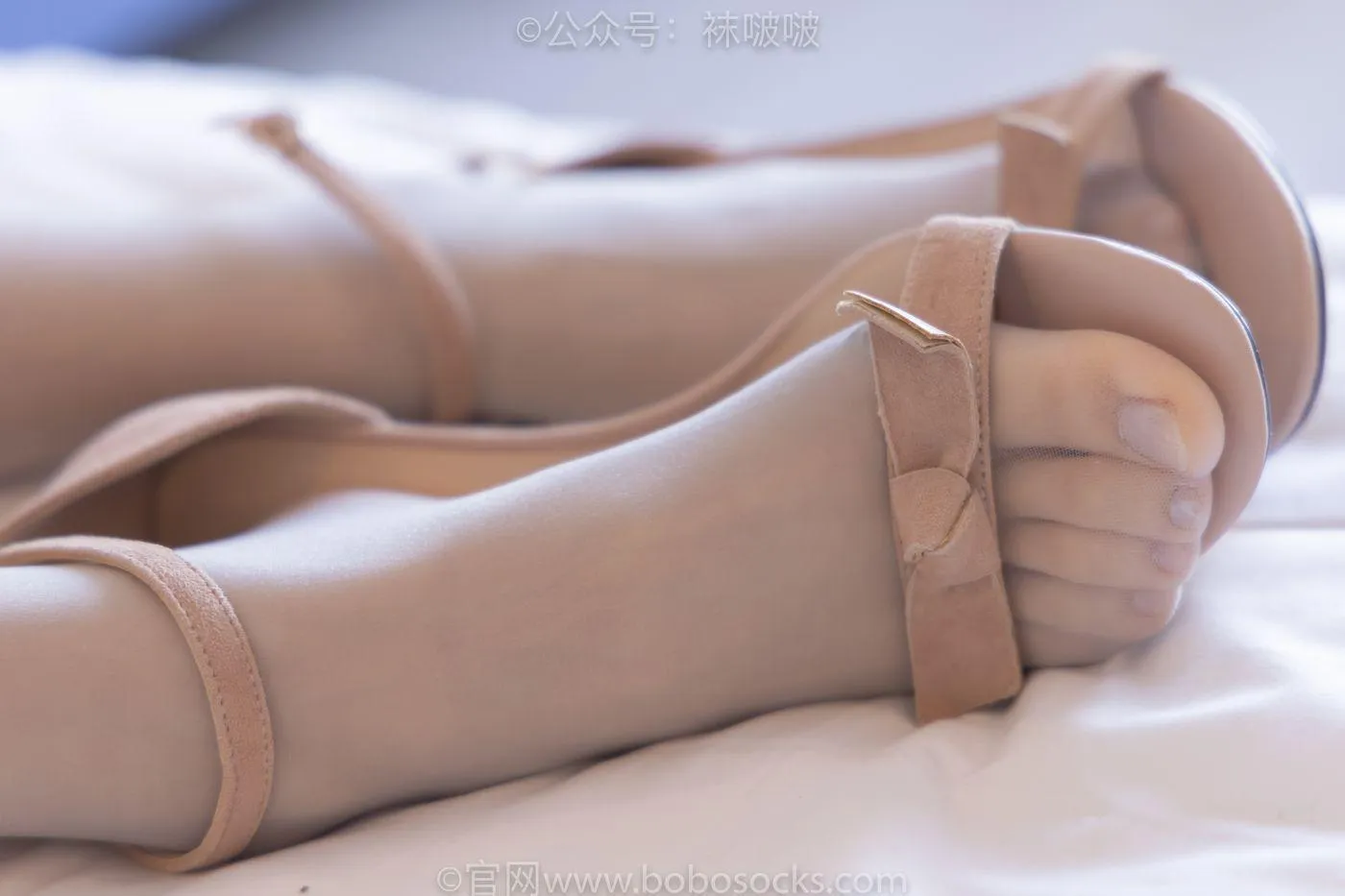 [BoBoSocks袜啵啵]NO.083 稚予-高跟鞋、凉鞋、白丝、裸足涂白色指甲油剧情 [140P]插图6
